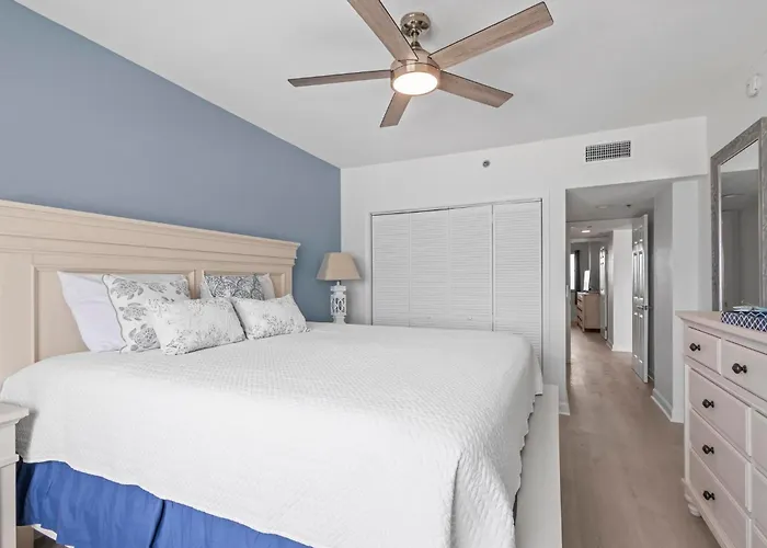 Tropical Winds 203 Holiday home